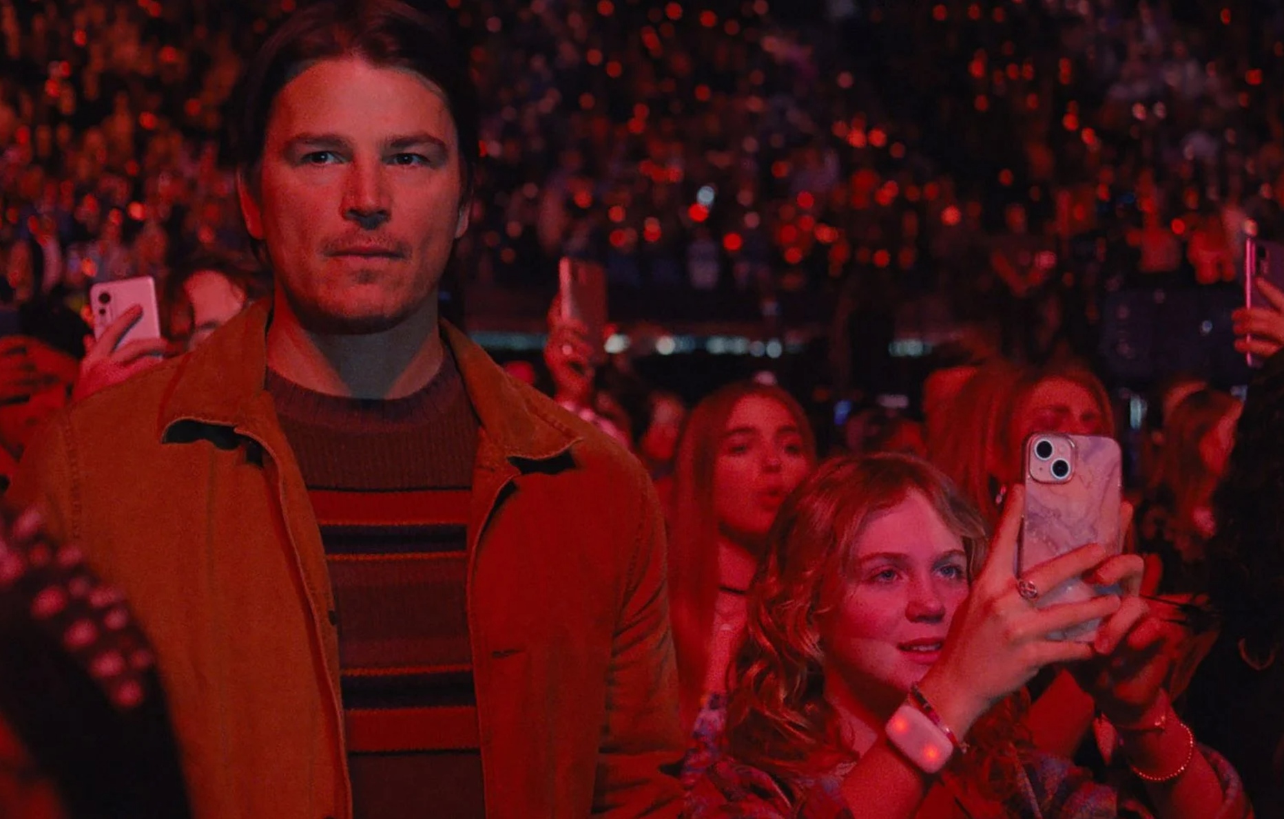 Josh Hartnett et Ariel Donoghue dans Trap (2024) © Warner Bros.