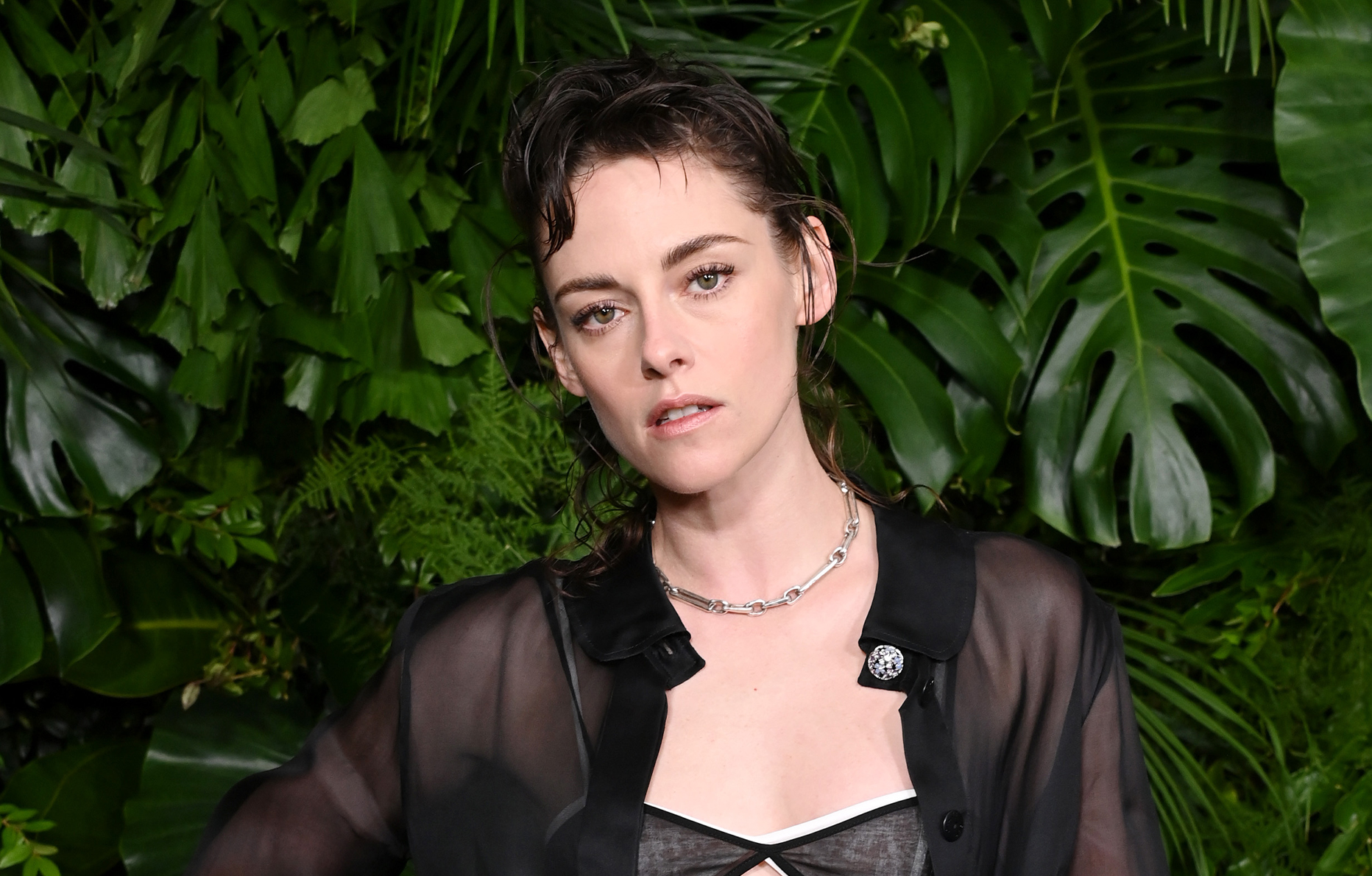 Kristen Stewart attends au dîner Chanel et Charles Finch avant les Oscars, au Polo Lounge au Beverly Hills Hotel, le 9 mars 2024, à Beverly Hills. Photo par Jon Kopaloff/WireImage via Getty Images.