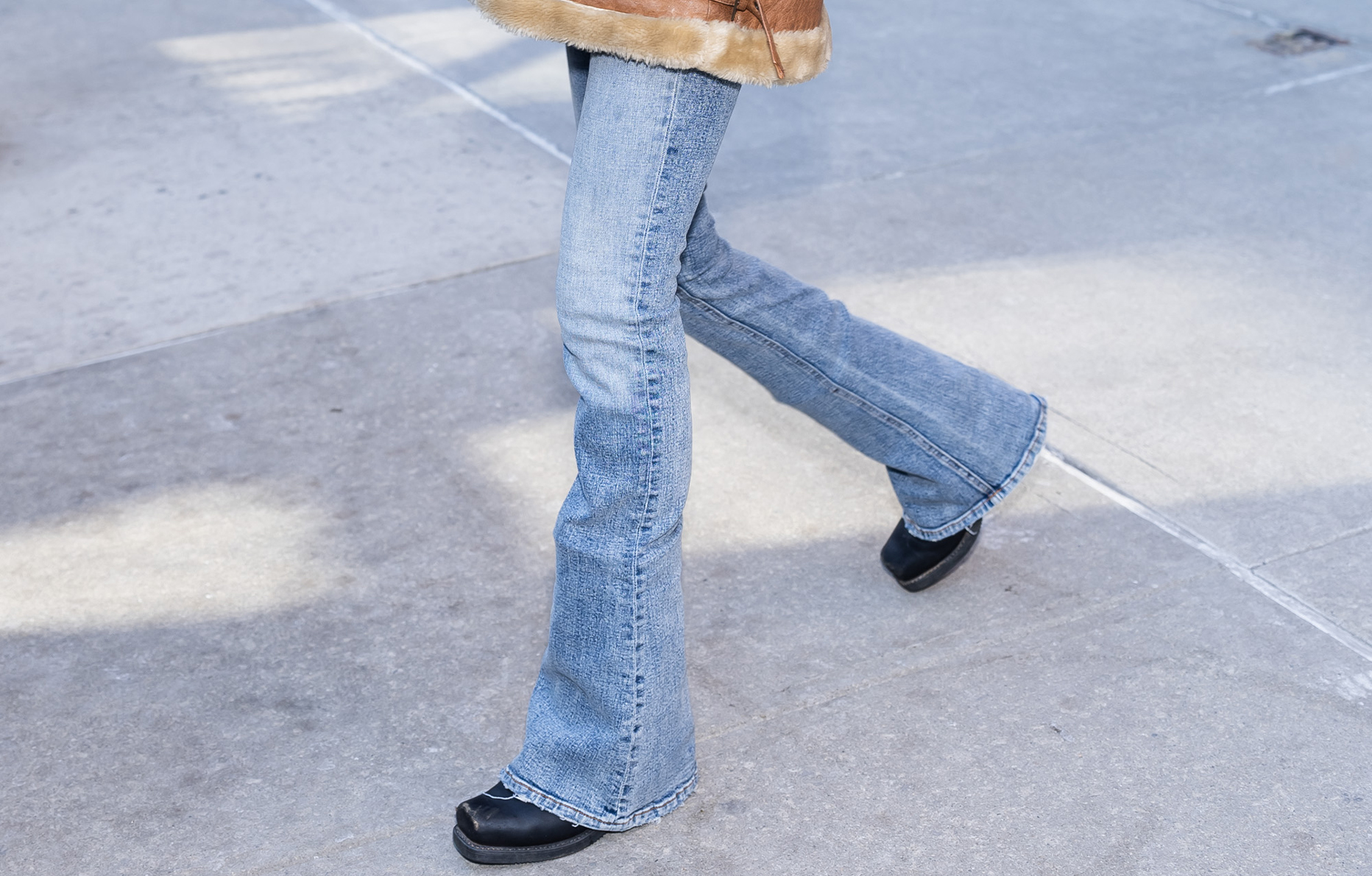 jean bootcut tendance bella hadid