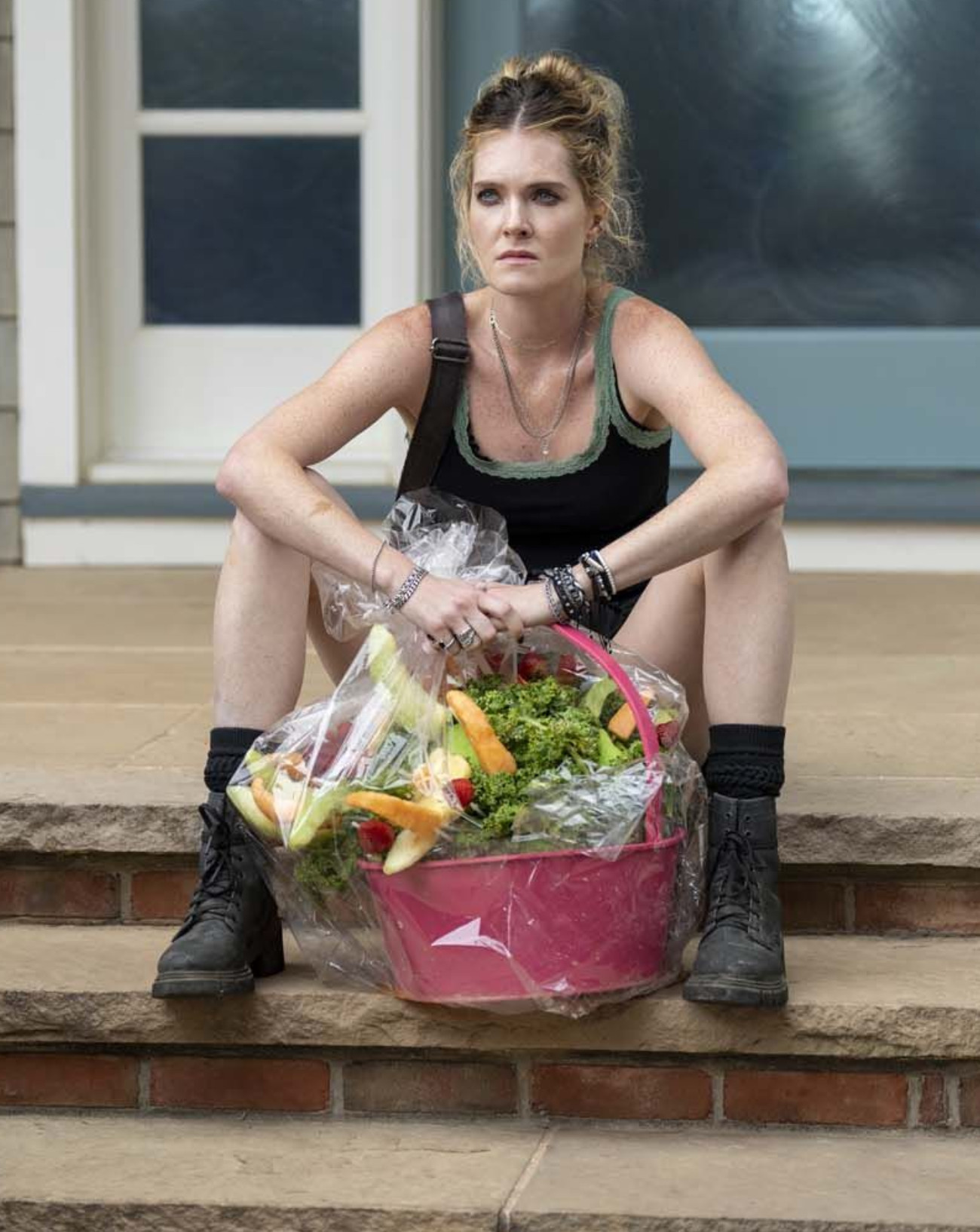 Meghann Fahy dans la série Netflix.